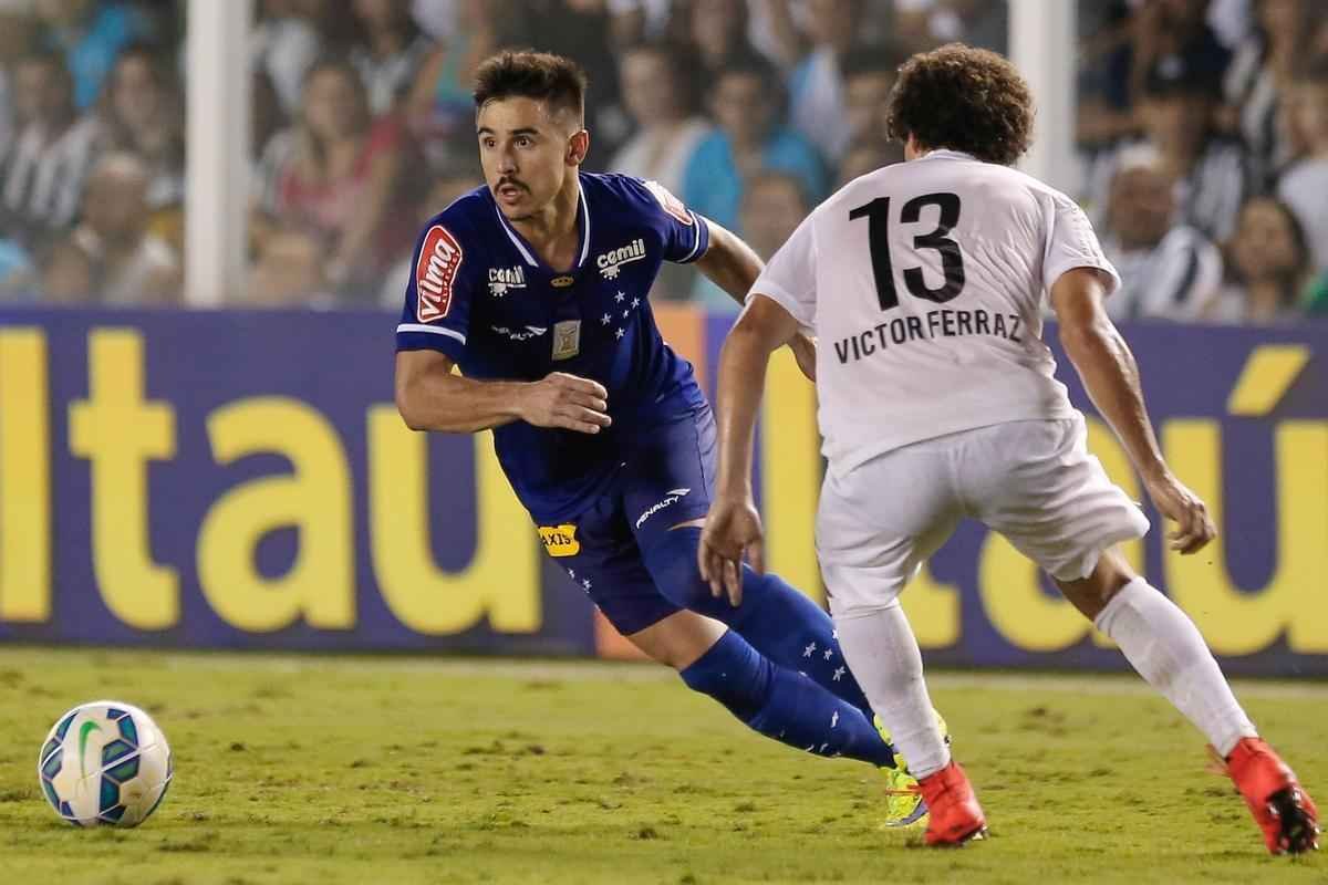 Cruzeiro lutou diante do Santos, mas no conseguiu frear o bom ataque do Peixe e saiu derrotado