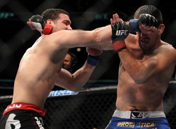 Chris Weidman superou Demian Maia por deciso unnime, no UFC on Fox 2, em 2012