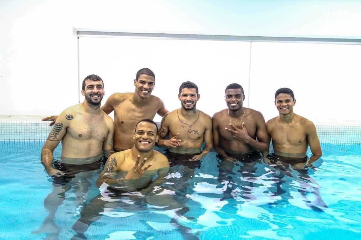 Depois da vitria sobre o Fluminense, jogadores se reapresentam e iniciam preparao para pegar o Atltico-PR