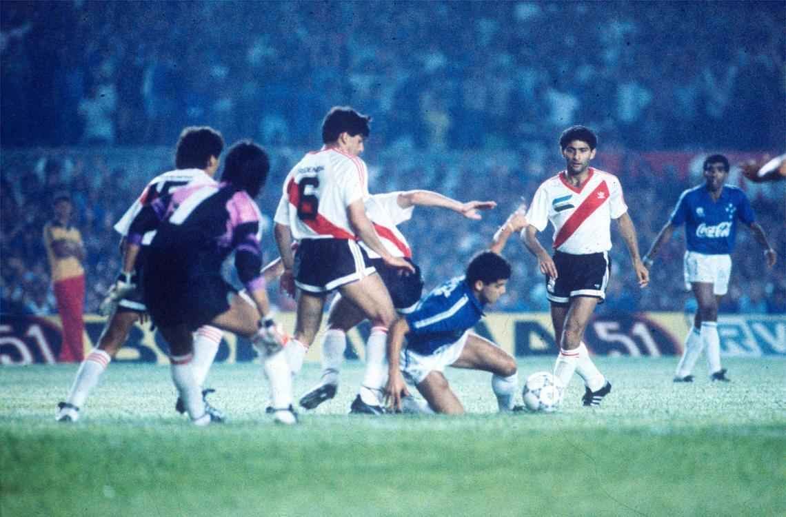 Em 1991, Cruzeiro conquistou a Supercopa dos Campees da Libertadores sobre o River Plate