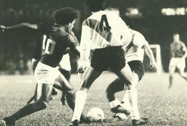 Cruzeiro conquistou sua primeira Copa Libertadores sobre o River Plate, em 1976