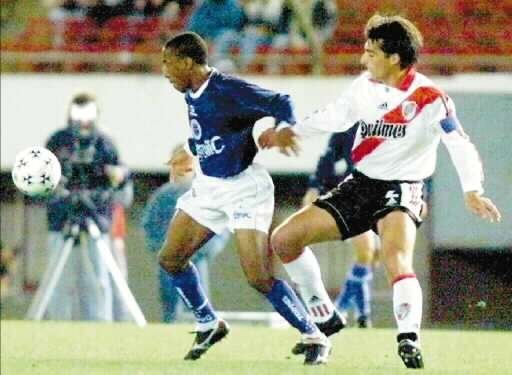 Cruzeiro conquistou a Recopa Sul-Americana de 1998 sobre o River Plate em duelo disputado em 1999