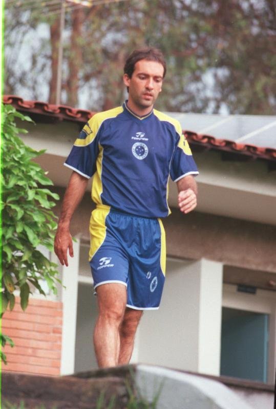 Morando em So Paulo, Marcelo Djian representa o Lyon no Brasil, prospectando negcios para a equipe francesa. Paralelamente,  empresrio de alguns atletas e trabalha intermediando negociaes.