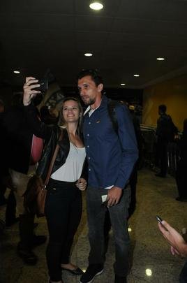 Fotos do embarque do Cruzeiro para o jogo contra o River Plate na Argentina