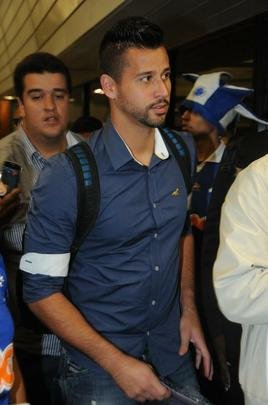 Fotos do embarque do Cruzeiro para o jogo contra o River Plate na Argentina