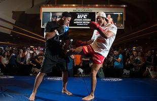 Imagens do treino aberto do UFC 187, em Las Vegas - Vitor Belfort