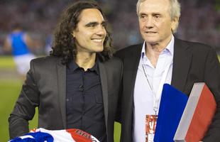 Sorn e Perfumo receberam homenagens de River Plate e Cruzeiro no Monumental de Nez
