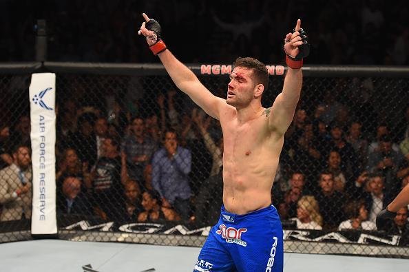 Veja fotos da vitória de Chris Weidman sobre Vitor Belfort no UFC 187