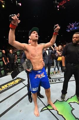 Veja fotos da vitória de Chris Weidman sobre Vitor Belfort no UFC 187