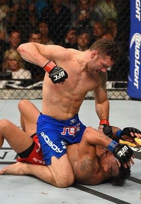 Veja fotos da vitória de Chris Weidman sobre Vitor Belfort no UFC 187