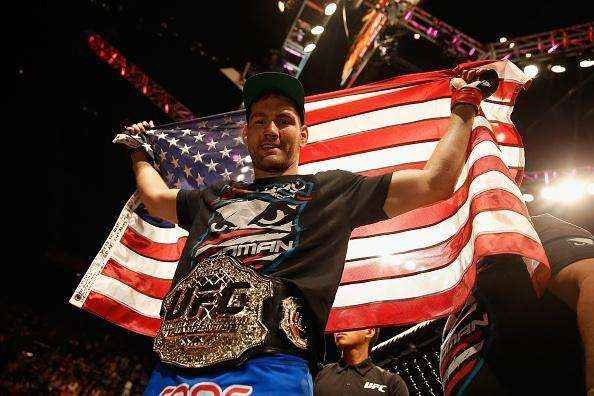 Veja fotos da vitória de Chris Weidman sobre Vitor Belfort no UFC 187