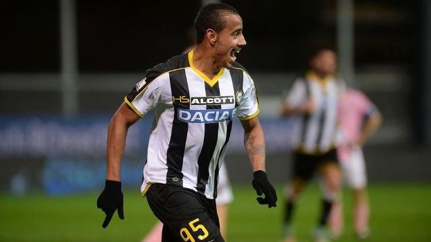 Lucas Evangelista (Udinese): com apenas 20 anos, o meia-atacante revelado no So Paulo no  aproveitado na Itlia. Ele tem passagens por Selees de base e seria uma opo de armador mais jovem, com tentativa de aquisio por emprstimo. 