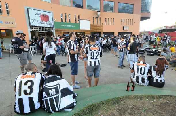 Atleticanos, devotos de 'So Victor', celebram dia da defesa que marcou campanha da Libertadores 2013