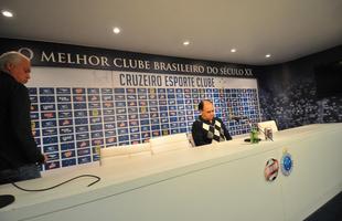 ltimas imagens de Marcelo Oliveira no Cruzeiro; em pronunciamento, tcnico se emocionou