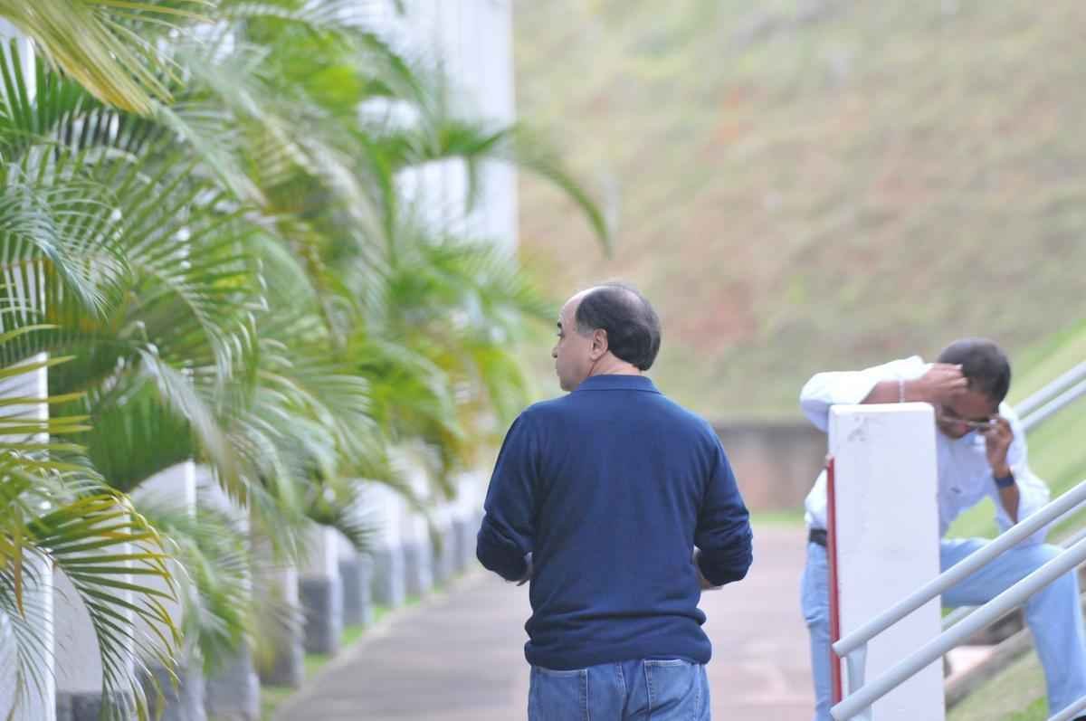 ltimas imagens de Marcelo Oliveira no Cruzeiro; em pronunciamento, tcnico se emocionou