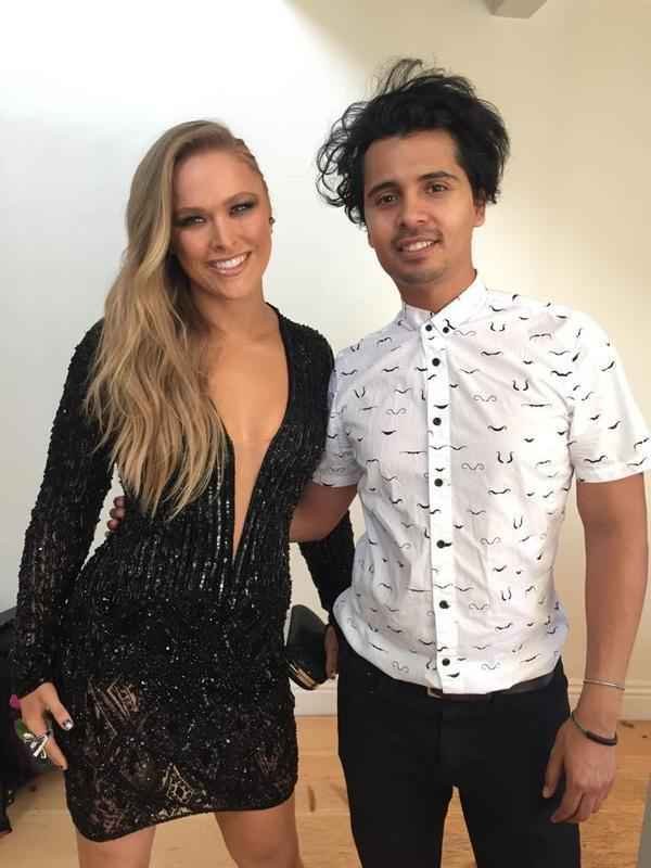 Ronda Rousey na estreia do filme Entourage nos EUA - campe nos bastidores