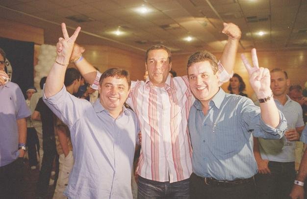 30 de novembro de 2003 - Festa da conquista do Brasileiro. Luxemburgo com irmos Zez e Alvimar Perrella, esse ltimo o presidente naquele ano