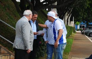 Tcnico foi apresentado  imprensa pelo presidente Gilvan de Pinho Tavares
