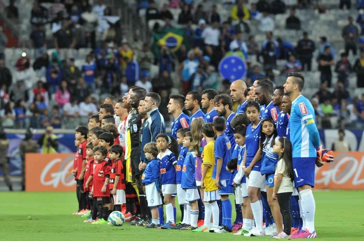 Fotos de bastidores de Cruzeiro 1x0 Flamengo, no Mineiro