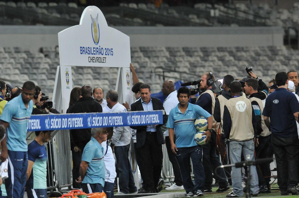 Fotos de bastidores de Cruzeiro 1x0 Flamengo, no Mineiro