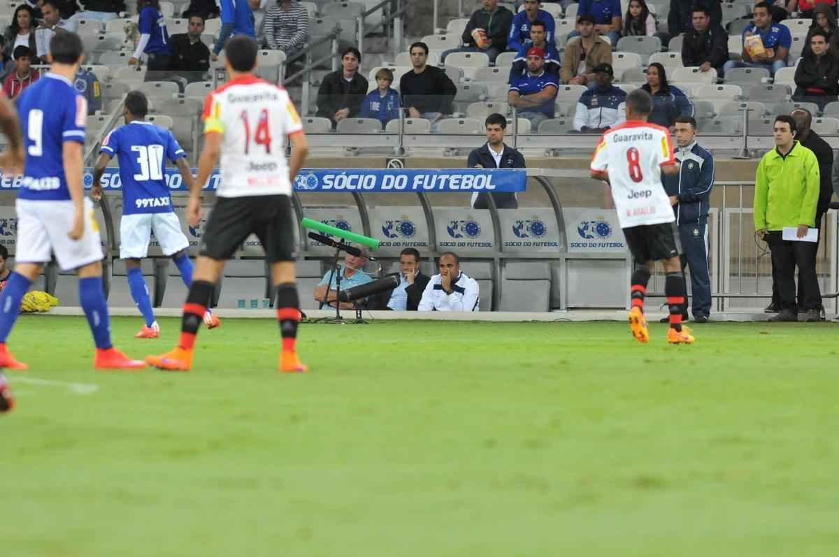 Cruzeiro recebe Flamengo na reestreia de Vanderlei Luxemburgo no comando da Raposa