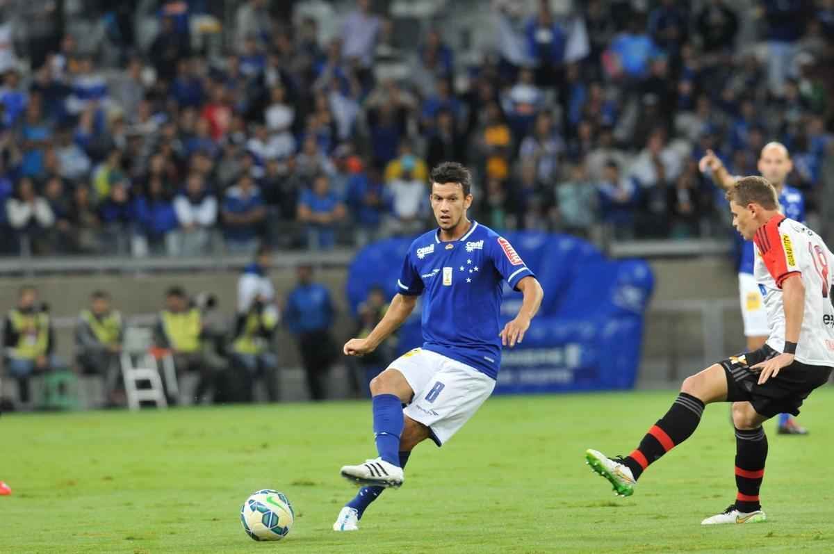 Cruzeiro recebe Flamengo na reestreia de Vanderlei Luxemburgo no comando da Raposa