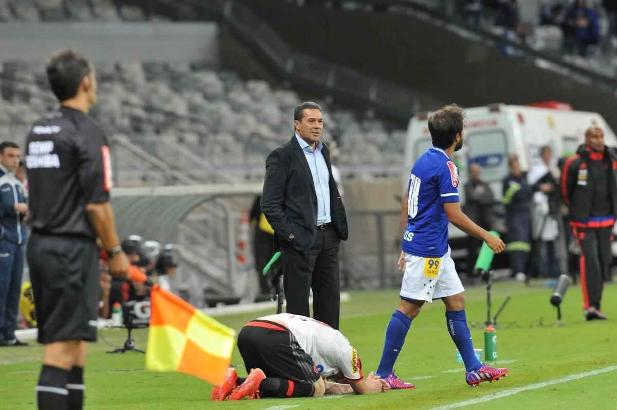 Veja a movimentao, gritos, comemorao e aposta de Luxemburgo no retorno ao Cruzeiro