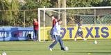 Vanderlei Luxemburgo observou treino tcnico dos reservas, comandado pelo auxiliar Deivid