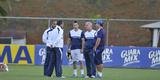 Vanderlei Luxemburgo observou treino tcnico dos reservas, comandado pelo auxiliar Deivid
