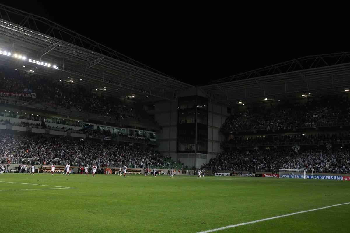 S corao no bastava. S qualidade tcnica tambm no. O Atltico uniu os dois ingredientes para vencer o Newell's Old Boys por 2 a 0 e depois na disputa de pnaltis no jogo de volta da semifinal da Copa Libertadores 2013. A partida ainda ficou marcada pela queda de luz no estdio, durante o segundo tempo.