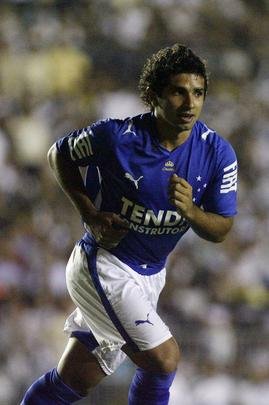 Em 2008, Cruzeiro venceu por 3 a 1, com dois gols de Guilherme (foto) e um de Ramires