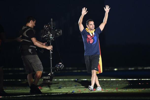 Com direito a festa, discurso dos jogadores e emoo, craques do Barcelona comemoram ttulo da Liga dos Campees no Estdio Camp Nou