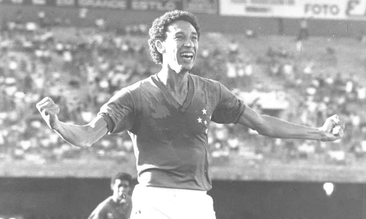 Tosto II estar em campo