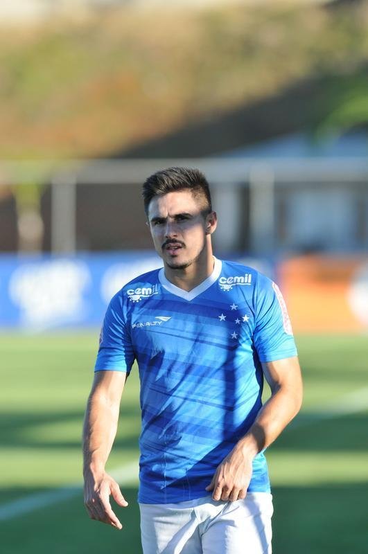 Jogadores do Cruzeiro treinaram em clima leve depois de conseguir duas vitrias seguidas no Brasileiro
