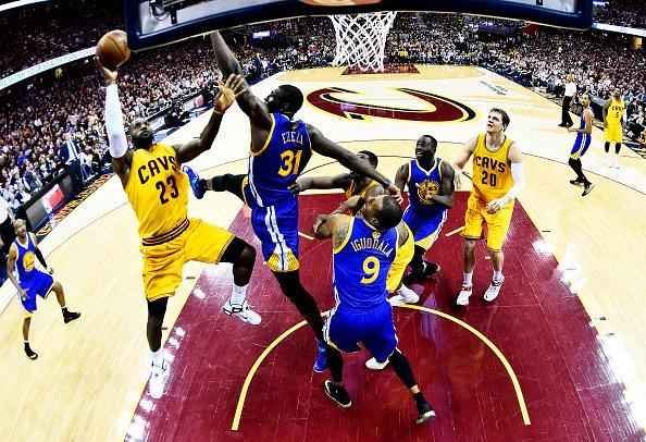Fotos do terceiro jogo da final da NBA, vencido pelo Cleveland Cavaliers