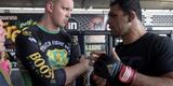 Astros do UFC 190 se encaram no Complexo do Alemo e participam de aula com o projeto social Faixa Preta de Jesus 