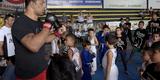 Astros do UFC 190 se encaram no Complexo do Alemo e participam de aula com o projeto social Faixa Preta de Jesus 