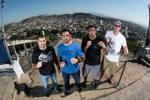 Astros do UFC 190 se encaram no Complexo do Alemo e participam de aula com o projeto social Faixa Preta de Jesus - Maurcio Shogun, Rogrio Minotouro, Rodrigo Minotauro e Stefan Struve