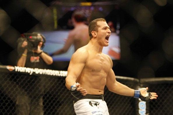 A ltima luta da primeira fase de Werdum no UFC foi contra Junior Cigano. O gacho foi nocauteado rapidamente e deixou o Ultimate rumo ao Strikeforce