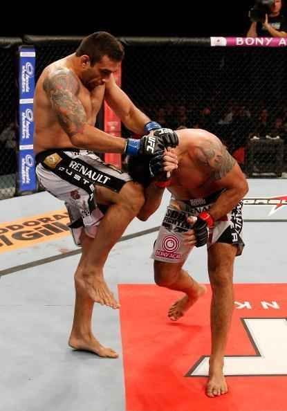 A terceira vitria seguida foi contra Rodrigo Minotauro Nogueira, em Fortaleza. Werdum finalizou a lenda brasileira no segundo round