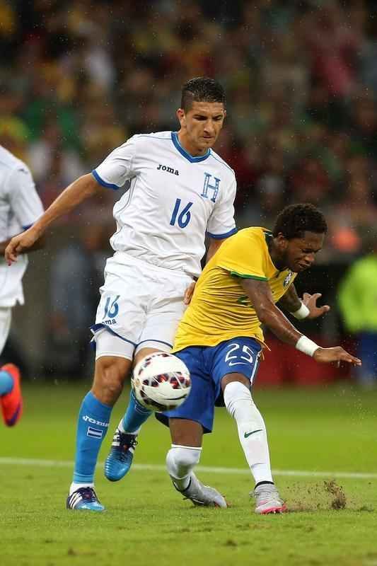 Fotos da vitria magra do Brasil sobre Honduras, por 1 a 0, com gol de Roberto Firmino