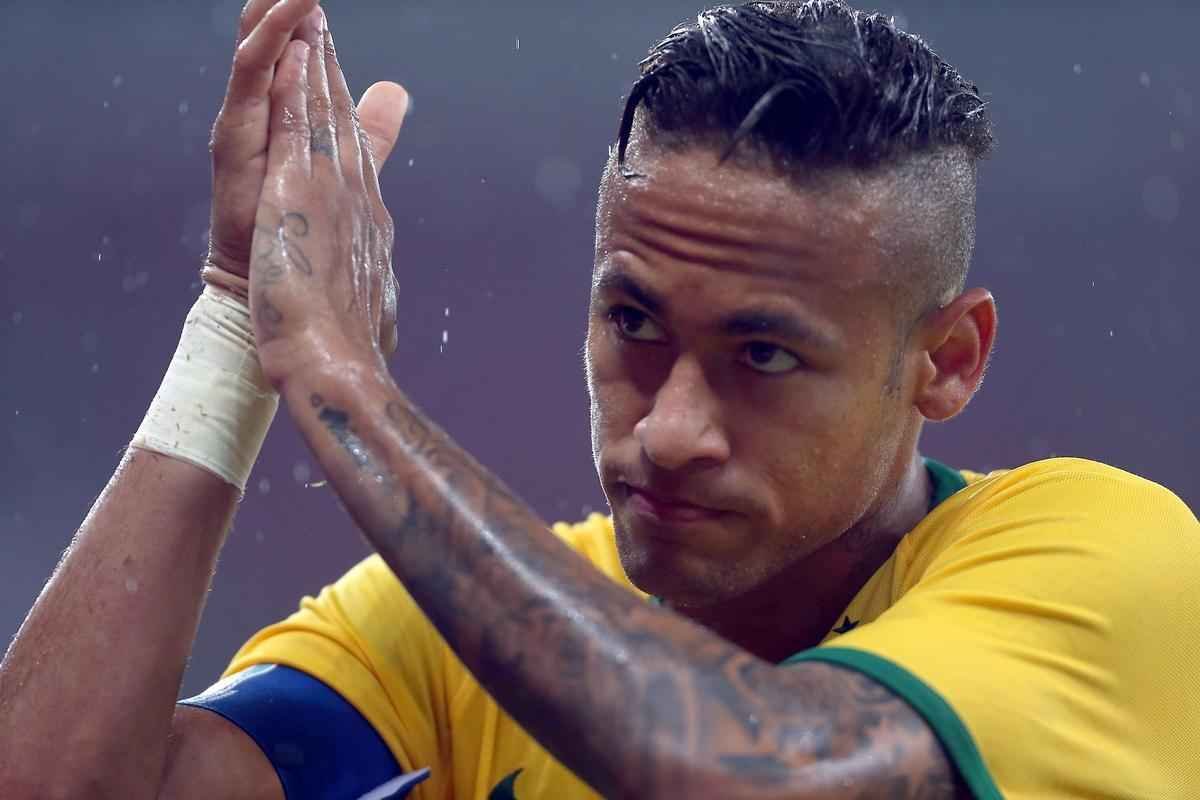 Fotos da vitria magra do Brasil sobre Honduras, por 1 a 0, com gol de Roberto Firmino