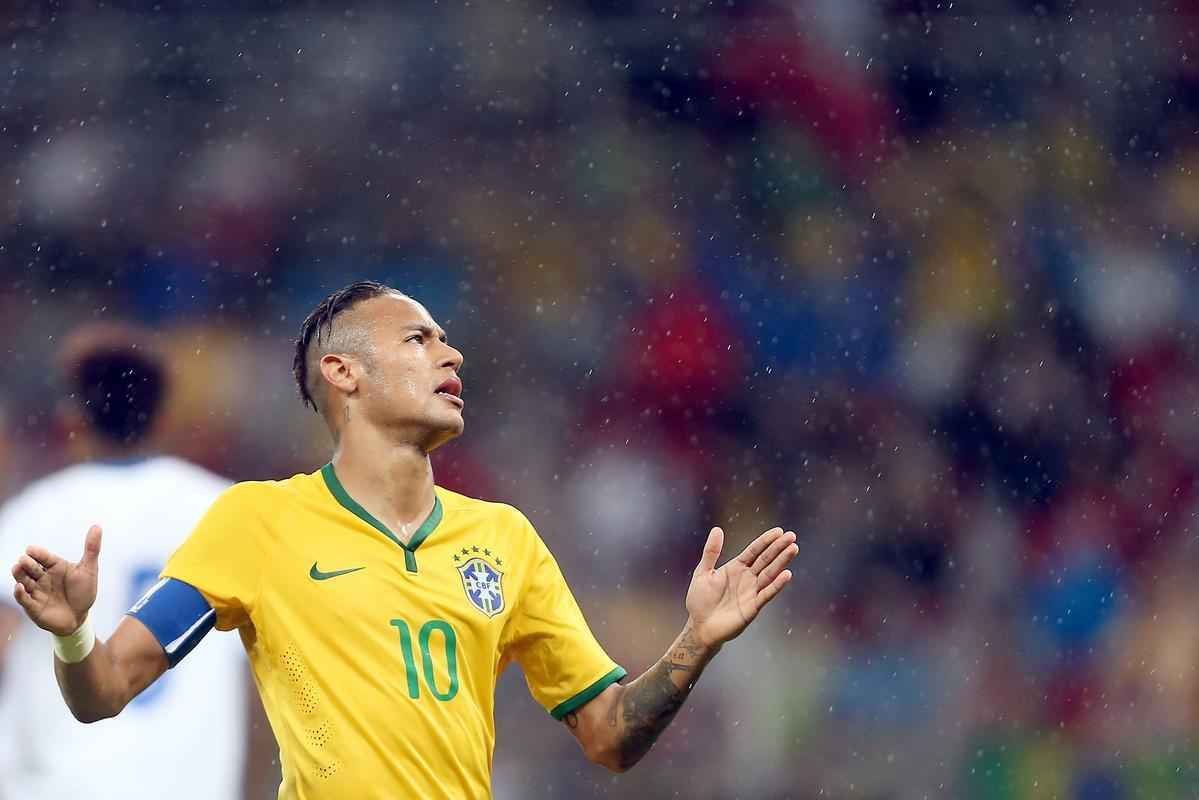 Fotos da vitria magra do Brasil sobre Honduras, por 1 a 0, com gol de Roberto Firmino