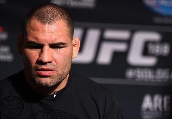 Imagens do Media Day e das encaradas do UFC 188 - Cain Velasquez