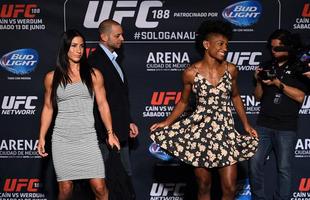 Imagens do Media Day e das encaradas do UFC 188 - Tecia Torres e Angela Hill