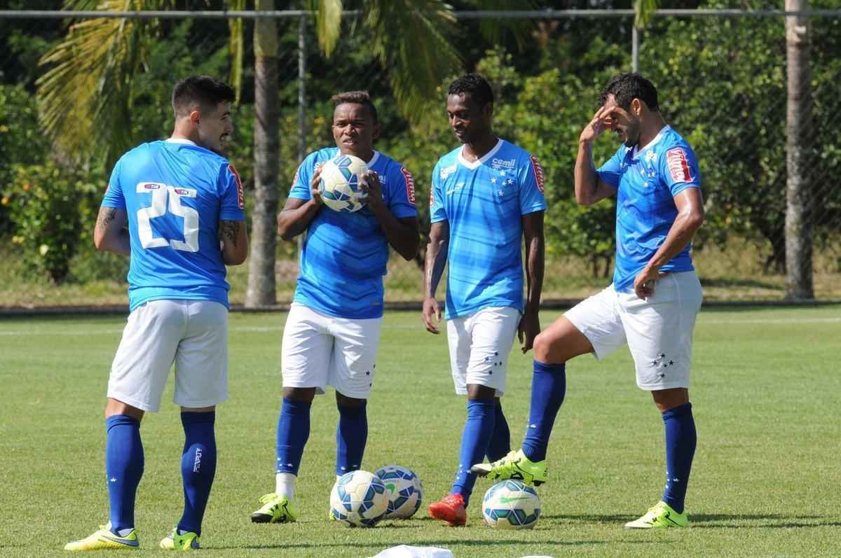 Racho desta sexta-feira foi assistido pelos ex-goleiros Gomes e Raul