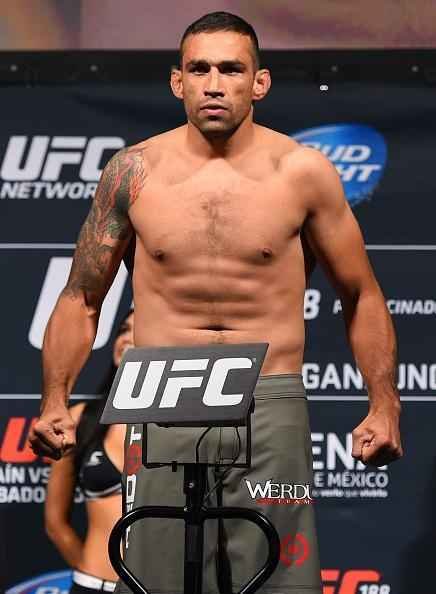 Imagens da pesagem do UFC 188 - O campeo interino, Fabricio Werdum