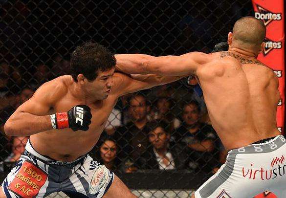 Imagens da grande luta entre Eddie Alvarez e Gilbert Melendez