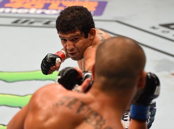 Imagens da grande luta entre Eddie Alvarez e Gilbert Melendez