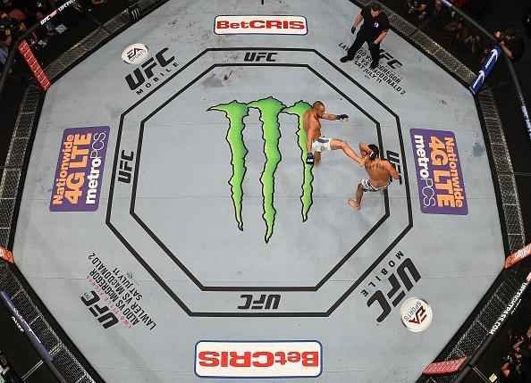 Imagens da grande luta entre Eddie Alvarez e Gilbert Melendez